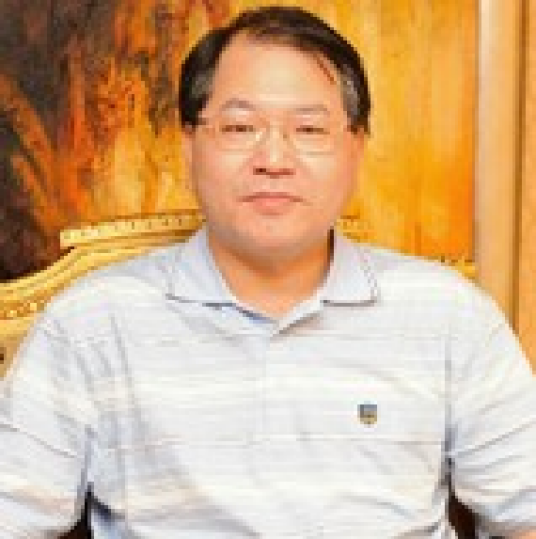 何子文（“易知天下”创新国际文化首席顾问）