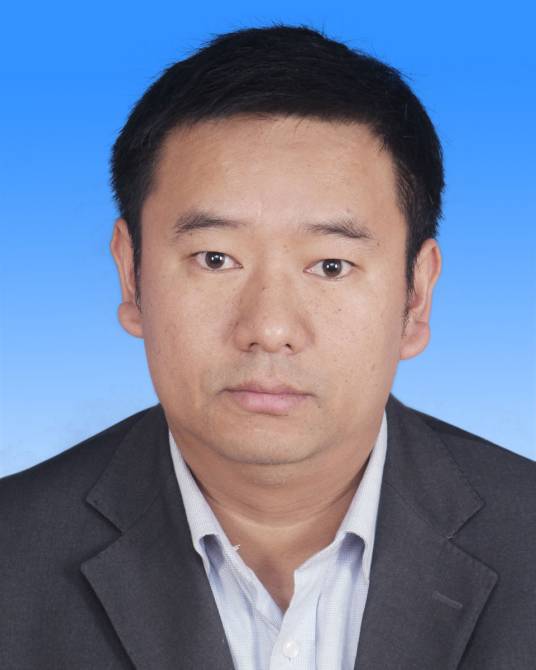 郭进（第十四届全国人大代表，云南省澄江化石地世界自然遗产博物馆副馆长）