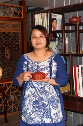 周薇（国家级助理工艺美术师）