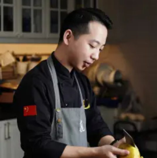 阿伟（自媒体创作者）