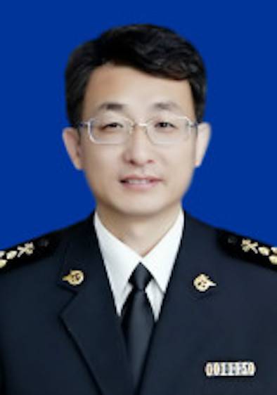 柳伟（青岛海关原党委委员、副关长）