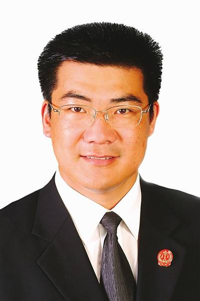 郭伟清（上海市第二中级人民法院院长，一级高级法官）