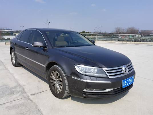 2012款辉腾3.0L自动商务型汽油版