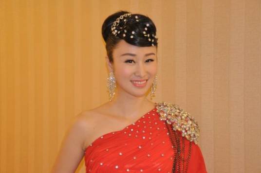 文博（中国内地女歌手）