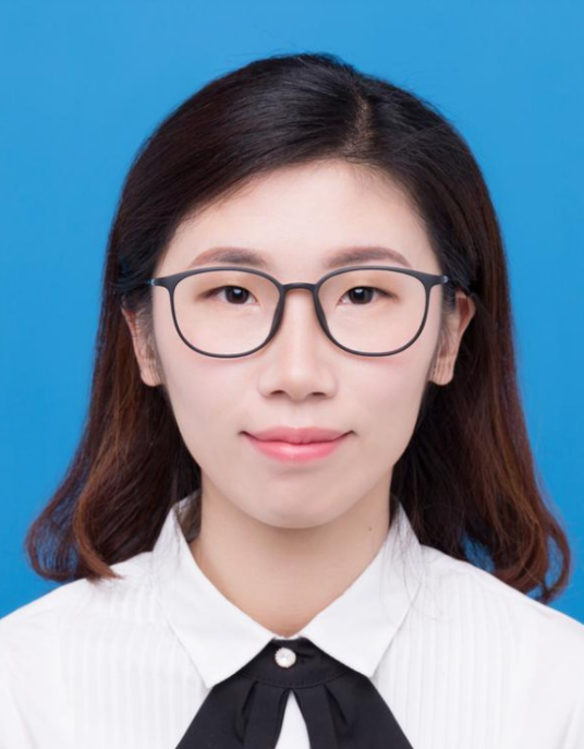 金婧（扬州大学数学学院与英语学院教师）