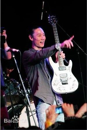 刘义君（唐朝乐队吉他手）