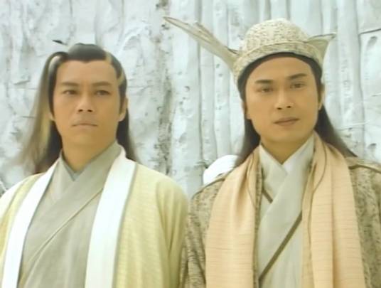 光明使者（金庸小说《倚天屠龙记》中的人物合称）