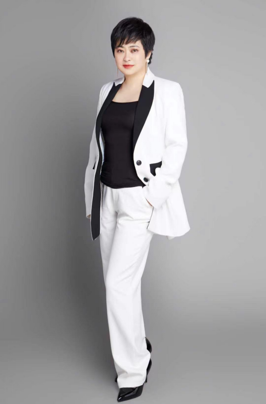 罗婷（金袋鼠整理联合创始人）