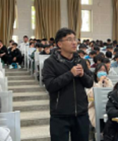 朱兴东（昆明理工大学副教授）