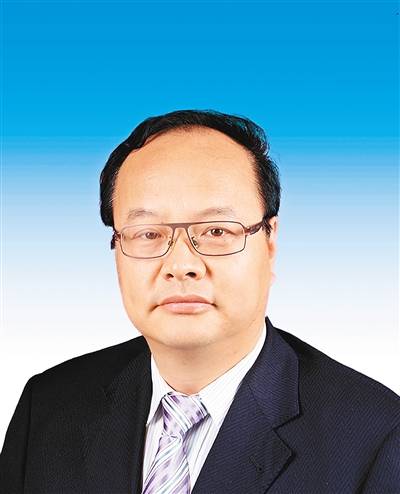 王建东（西安市人民政府党组成员、秘书长、机关党组书记）