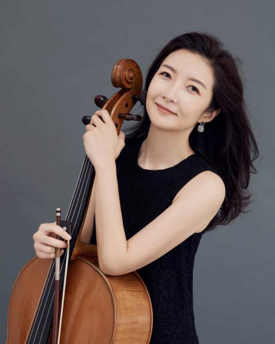 马雯（中央音乐学院管弦系大提琴教授）