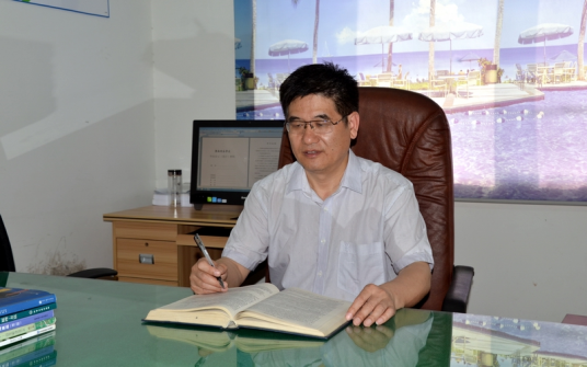 王凤武（淮南师范学院科研处处长、教授）