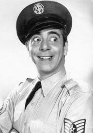 罗伯特·斯特劳斯（美国男演员）