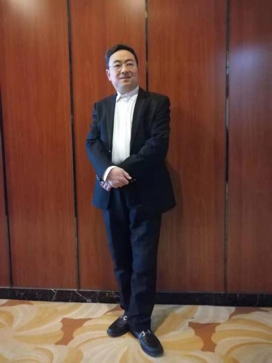 李平（香港鼎盛国际投资有限公司董事长）