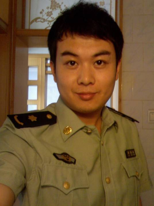 李铁霖（中国内地流行歌手、音乐剧演员）