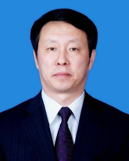 常青（内蒙古科学技术研究院党组书记）