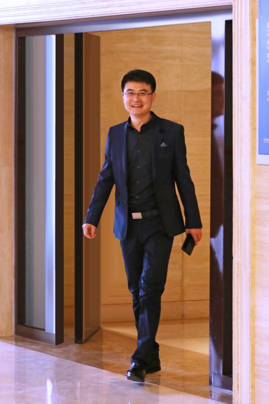 王小军（东土军悦总经理）