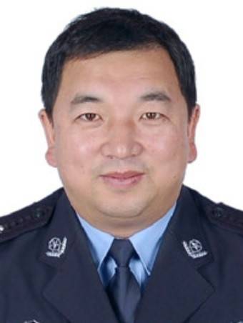 张毅（吉林省松原市公安局党委副书记、一级高级警长）