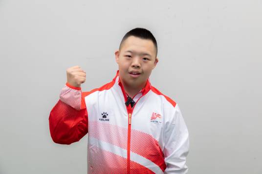 杨乐（残特奥会火炬手）