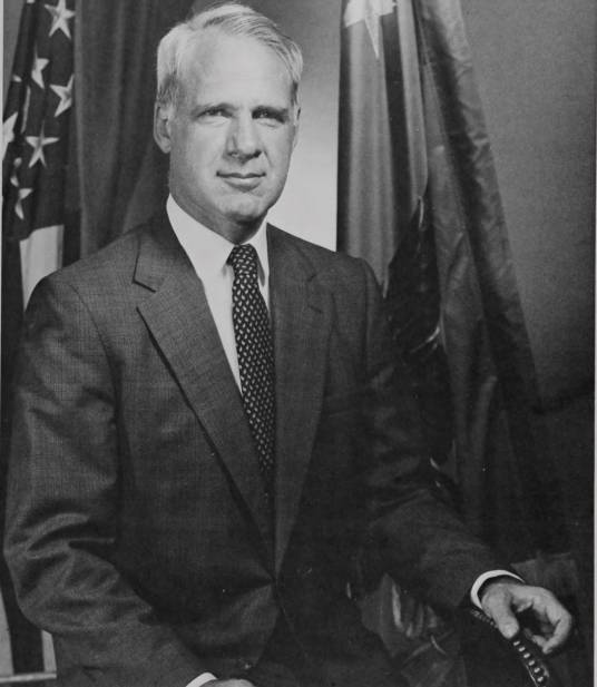 詹姆斯·罗德尼·施莱辛格