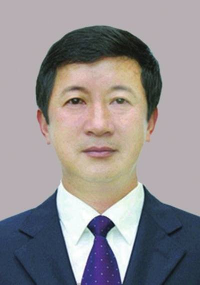 马龙（个旧市鸡街镇党委书记）