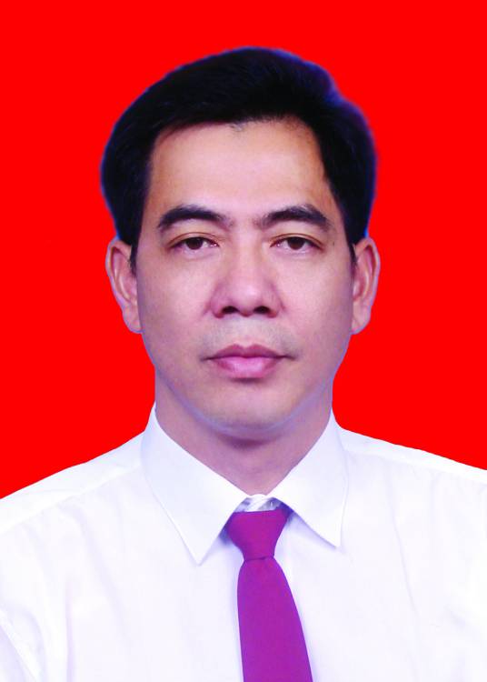 杨敏（广西横县教育局局长、党委副书记）