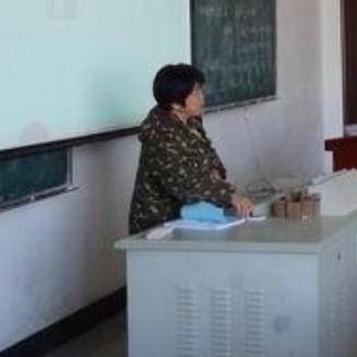 赵春英（沈阳理工大学教授）