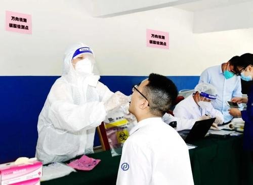 2乘客篡改检测结果赴华被遣返,这种行为有多恶劣?