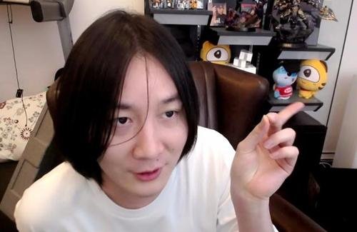 张大仙晒照片上热搜，他本人和照片差距有多大？