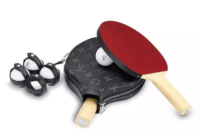乒乓球及球套！LV乒乓球拍售价2280美元！这是不是“智商税”？