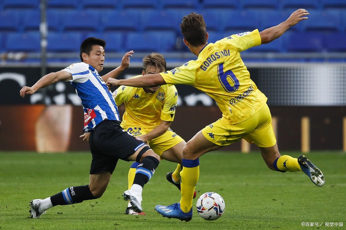 从主力变成替补,武磊都经历了些什么?