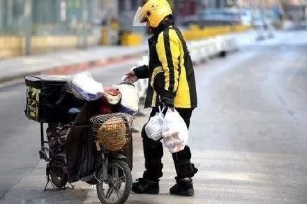 银行行长创业失败当外卖骑手，外卖行业有多赚钱？