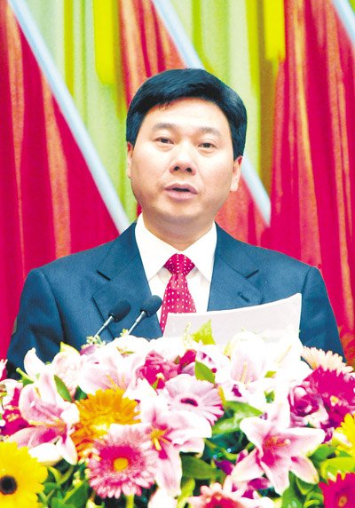 钟志生的人物履历