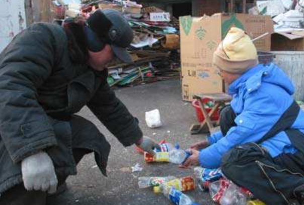 全新电脑被当废品捡走卖了3块，电脑是如何被遗失的？