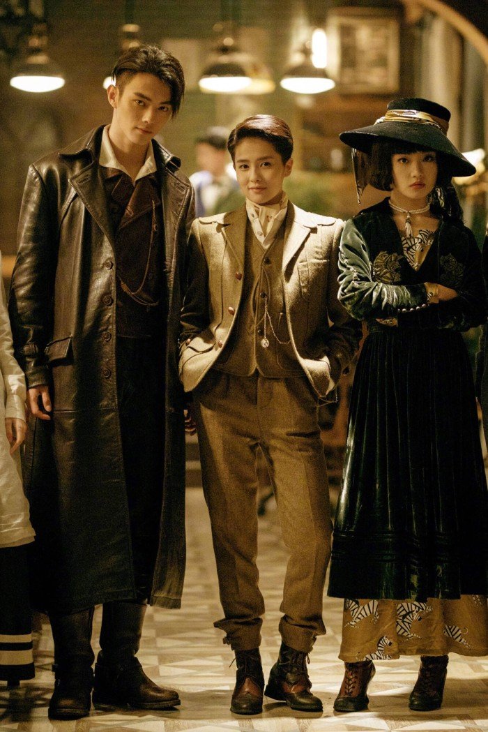 烈火军校主要讲述了哪些故事？