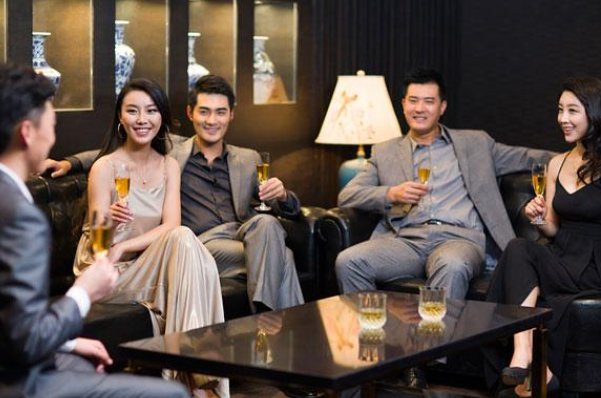 后半夜不睡会老得快,你熬夜发现自己变老了吗?