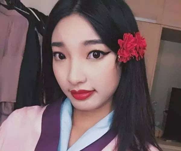 康雅馨个人资料?