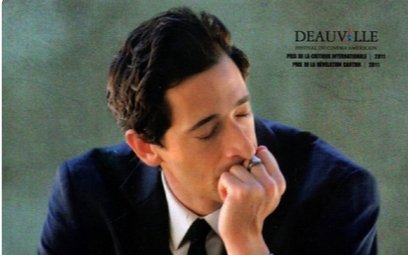 《超脱》里外公对妈妈做了什么?