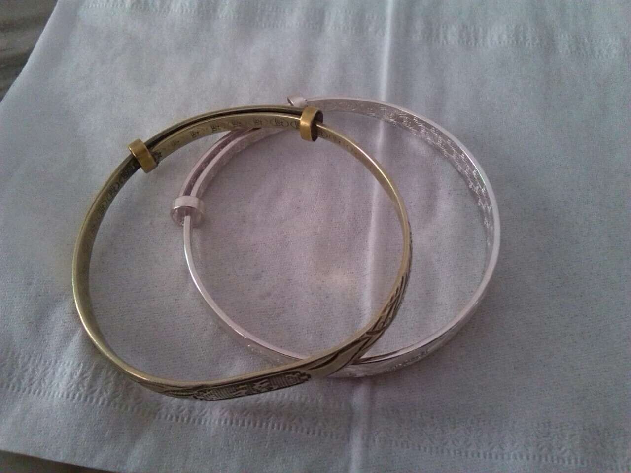 麦兜团卖的东西是假货、垃圾货，大家别上当受骗了！！！