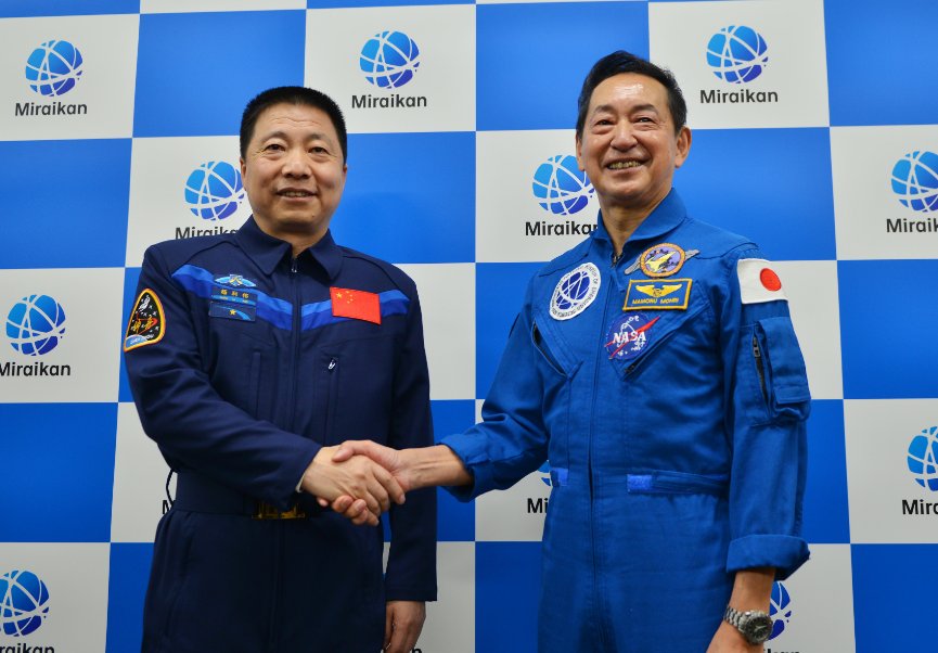 杨利伟回到地球后，为何17年不再上天，也不露面呢？他到底怎么了？