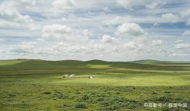 去草原旅游哪里好
