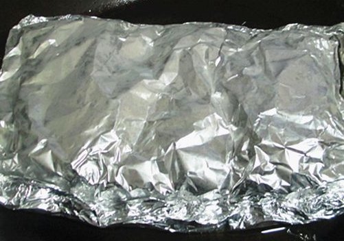 锡纸和铝箔纸是一种东西吗？