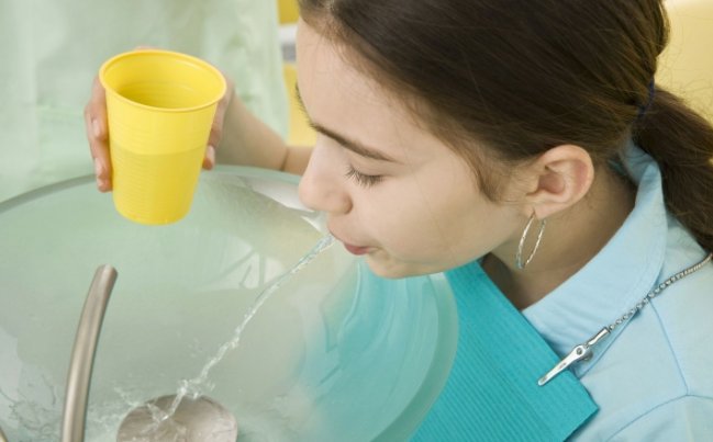 口腔溃疡老是反复发作怎么治啊，