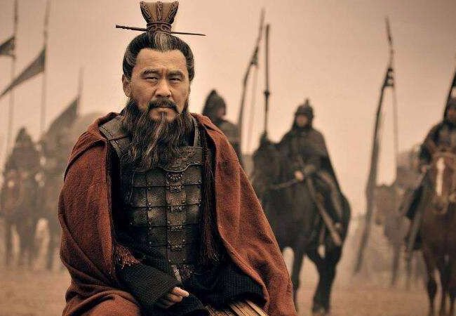 曹节是曹操的女儿，她为什么不帮着曹操而是去帮汉献帝？