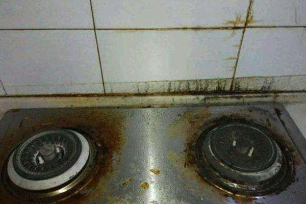 如果发现有人煤气中毒，你了解哪些急救知识？