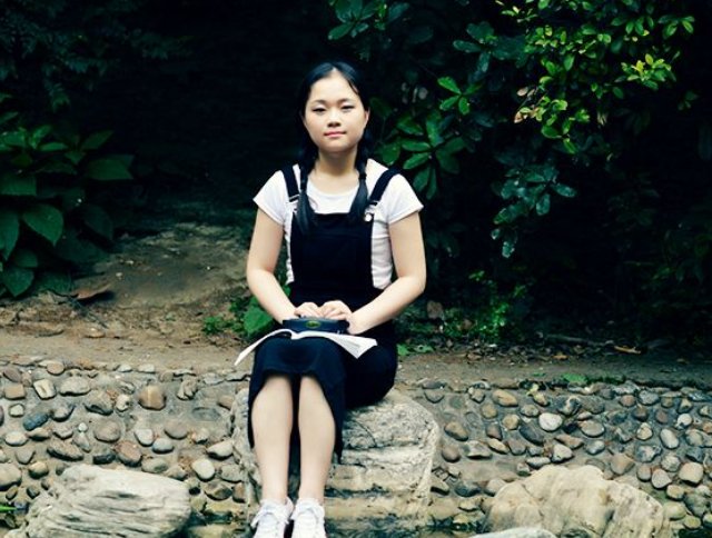 偏执的爱一个人的时候，会有着怎样的表现？