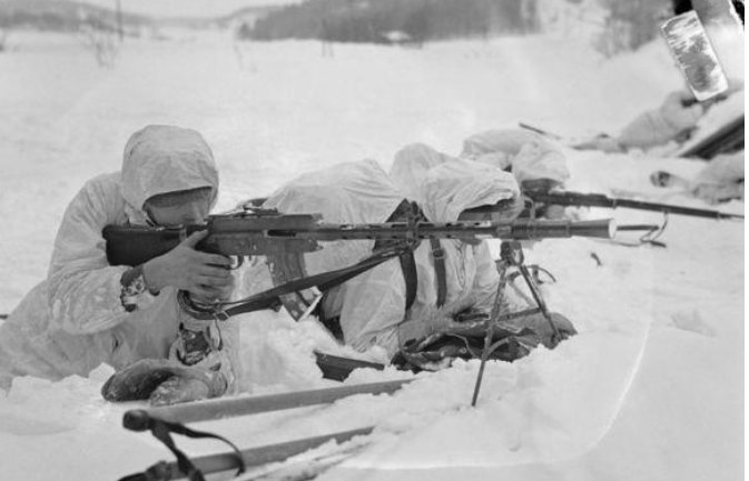 二战芬兰、罗马尼亚、保加利亚、匈牙利和中华民国国军德械师有没有准备德国MG34通用机枪?