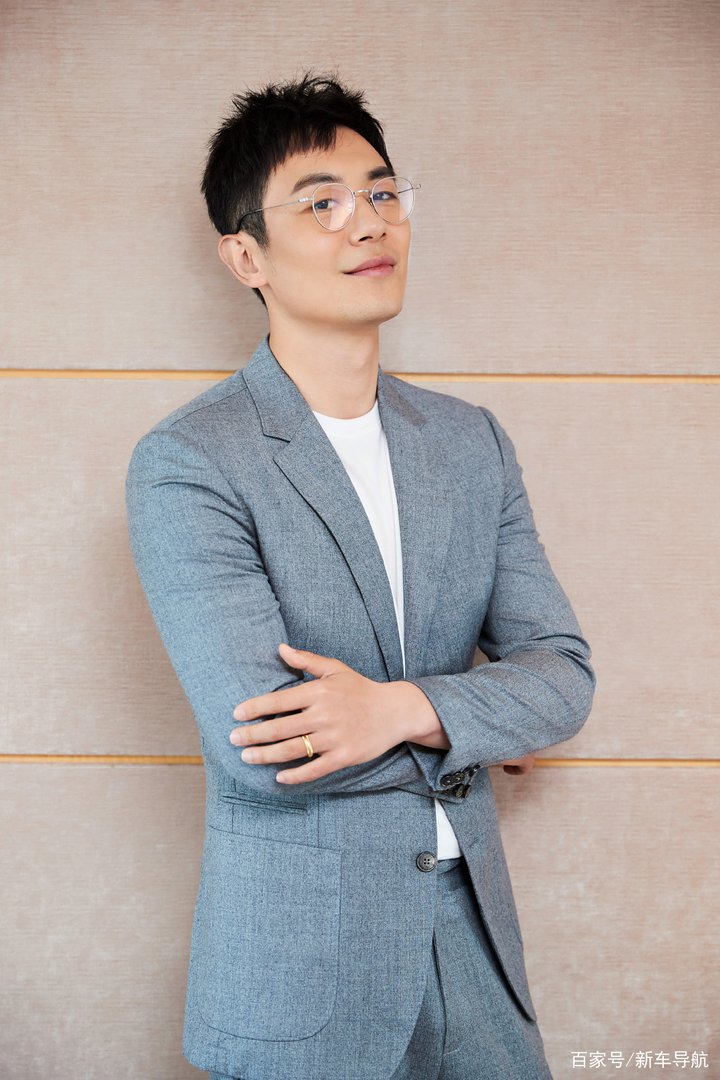 朱亚文“行走的荷尔蒙”是什么梗？朱亚文是怎么走红的？