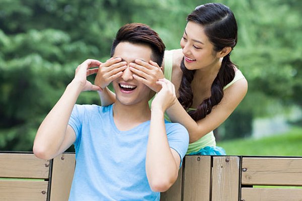 女友生气不理我怎么办？