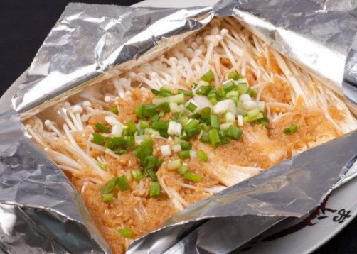 锡纸和铝箔纸是一种东西吗？